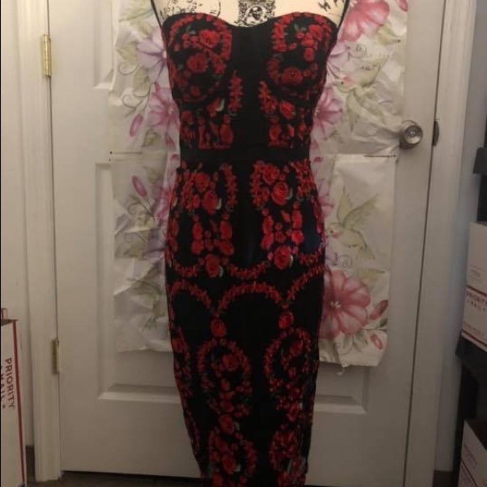 City chic dress